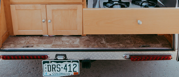 do teardrop trailers need license plates?